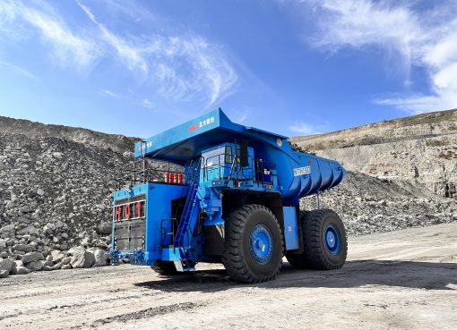 中国、136トン級「水素×電池」鉱山ダンプを実用化　大型鉱山装備のゼロカーボン化で前進